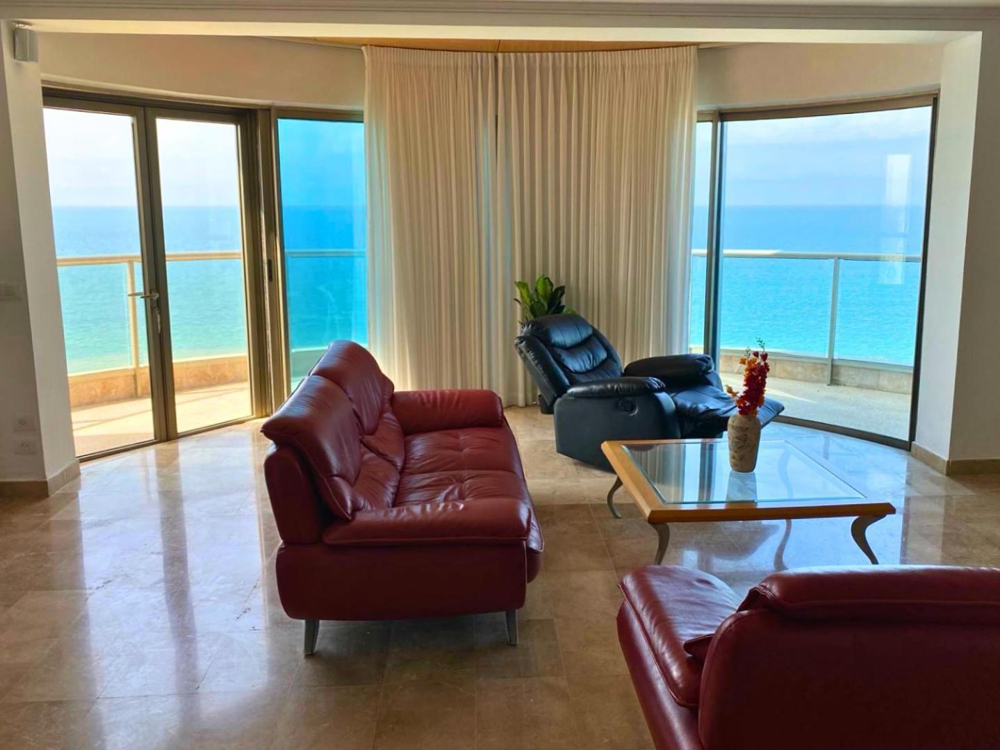 Almog Haifa Israel Apartments מגדלי חוף הכרמל Экстерьер фото