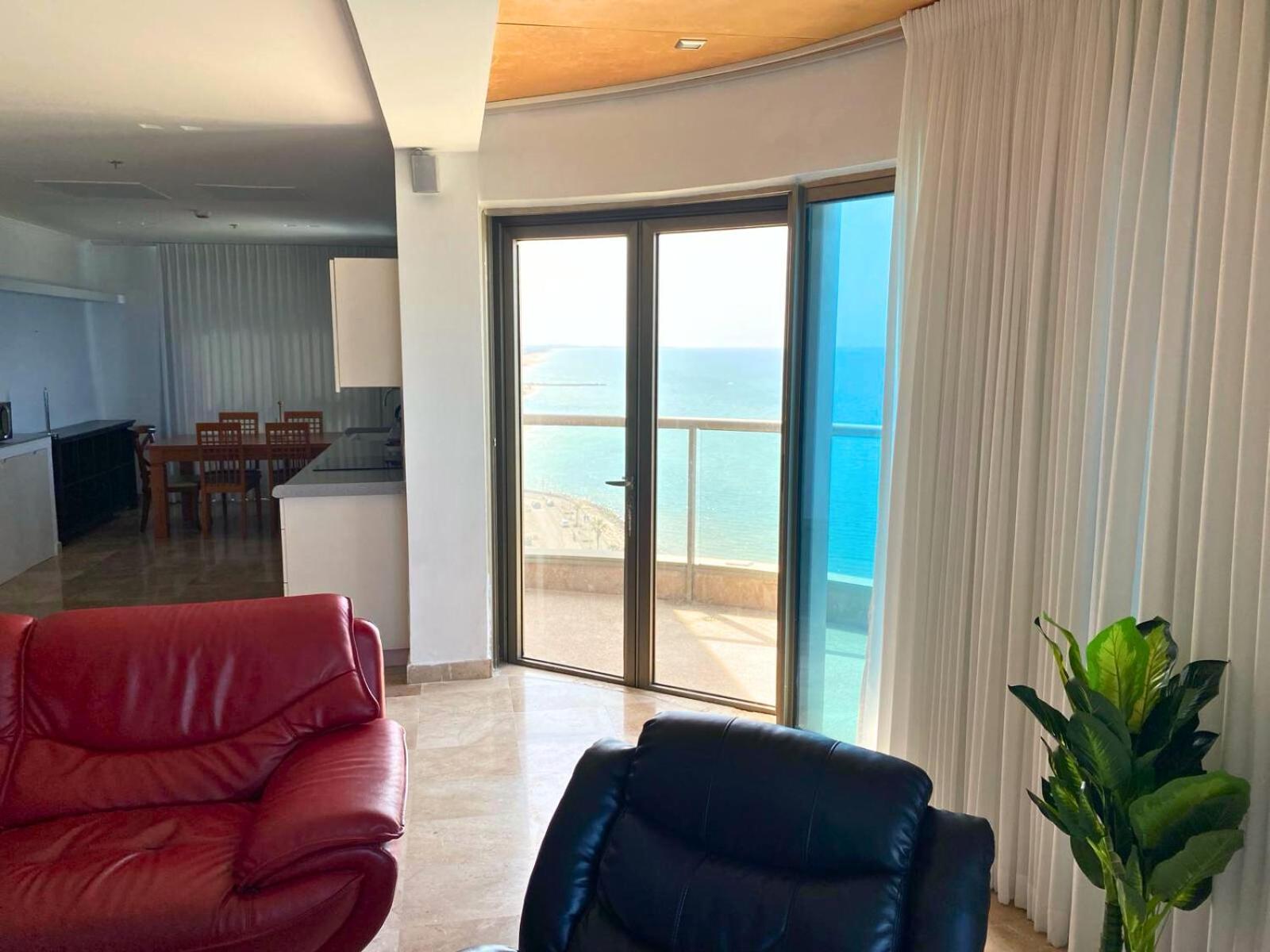 Almog Haifa Israel Apartments מגדלי חוף הכרמל Экстерьер фото