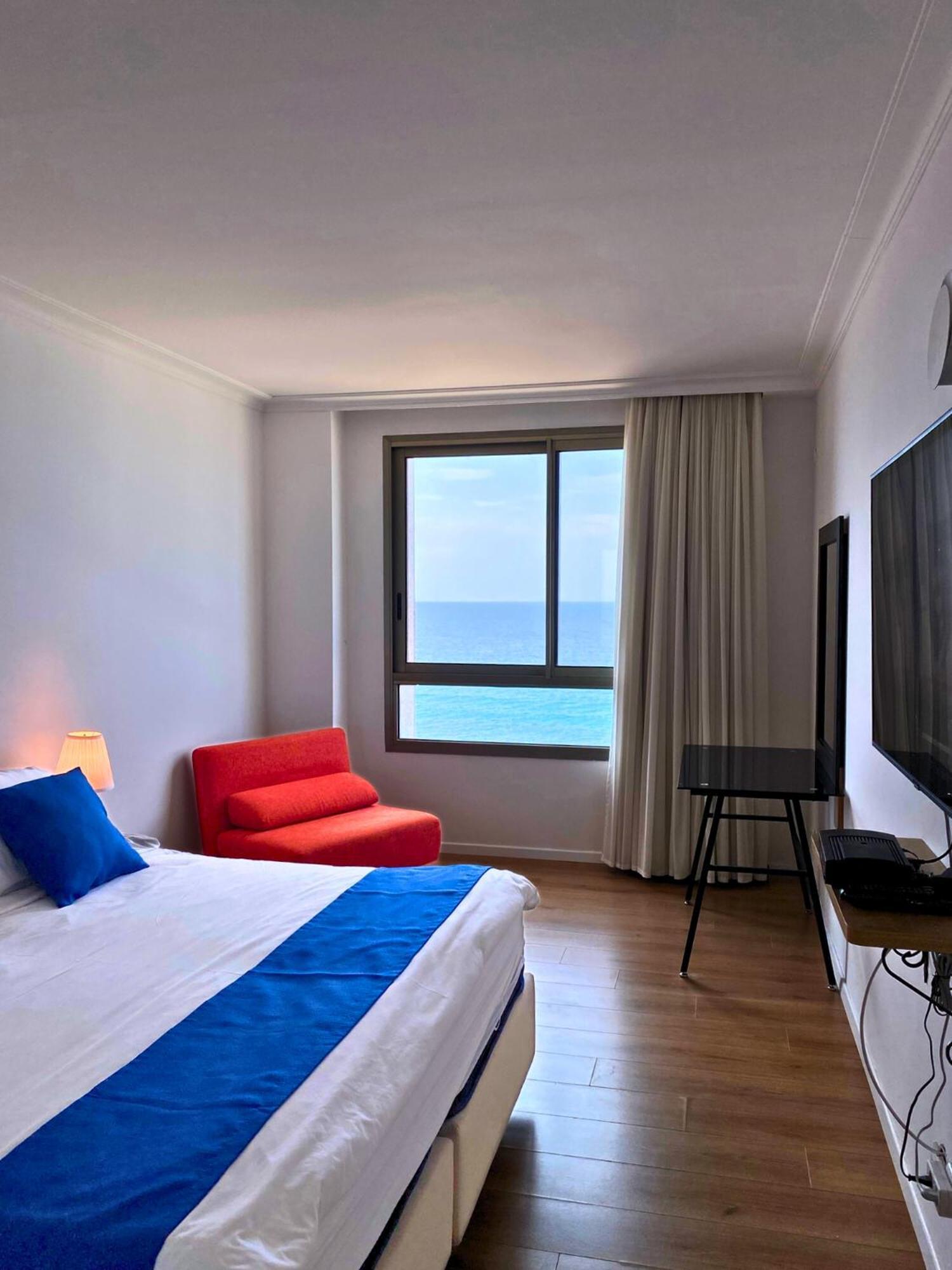 Almog Haifa Israel Apartments מגדלי חוף הכרמל Экстерьер фото